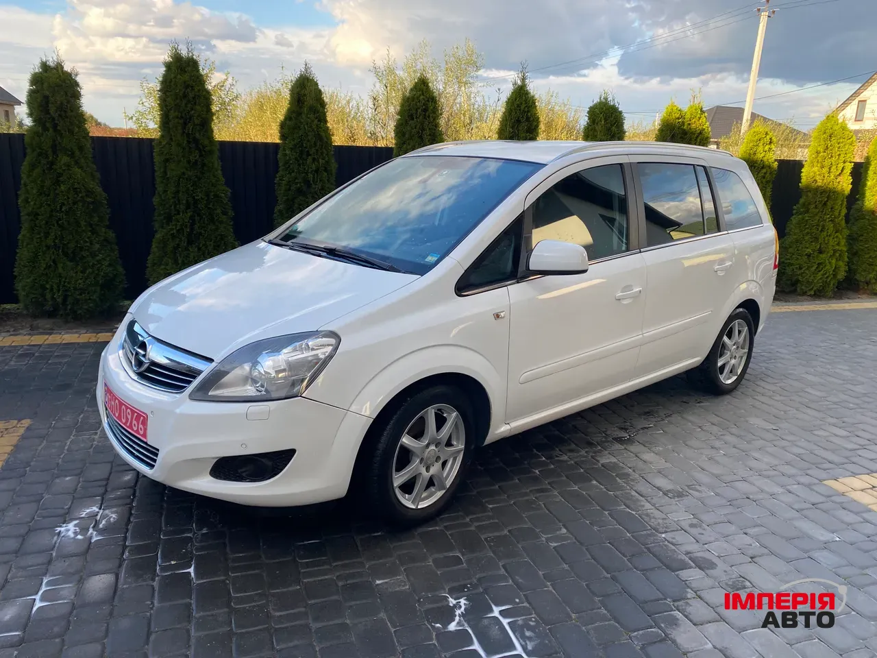 Opel Zafira - фото 3