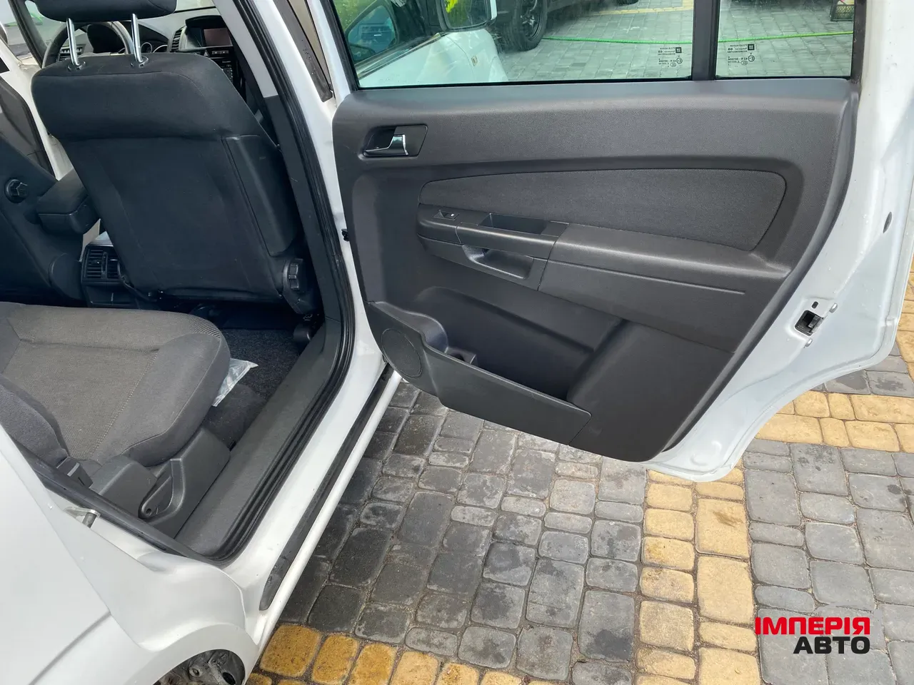 Opel Zafira - фото 39