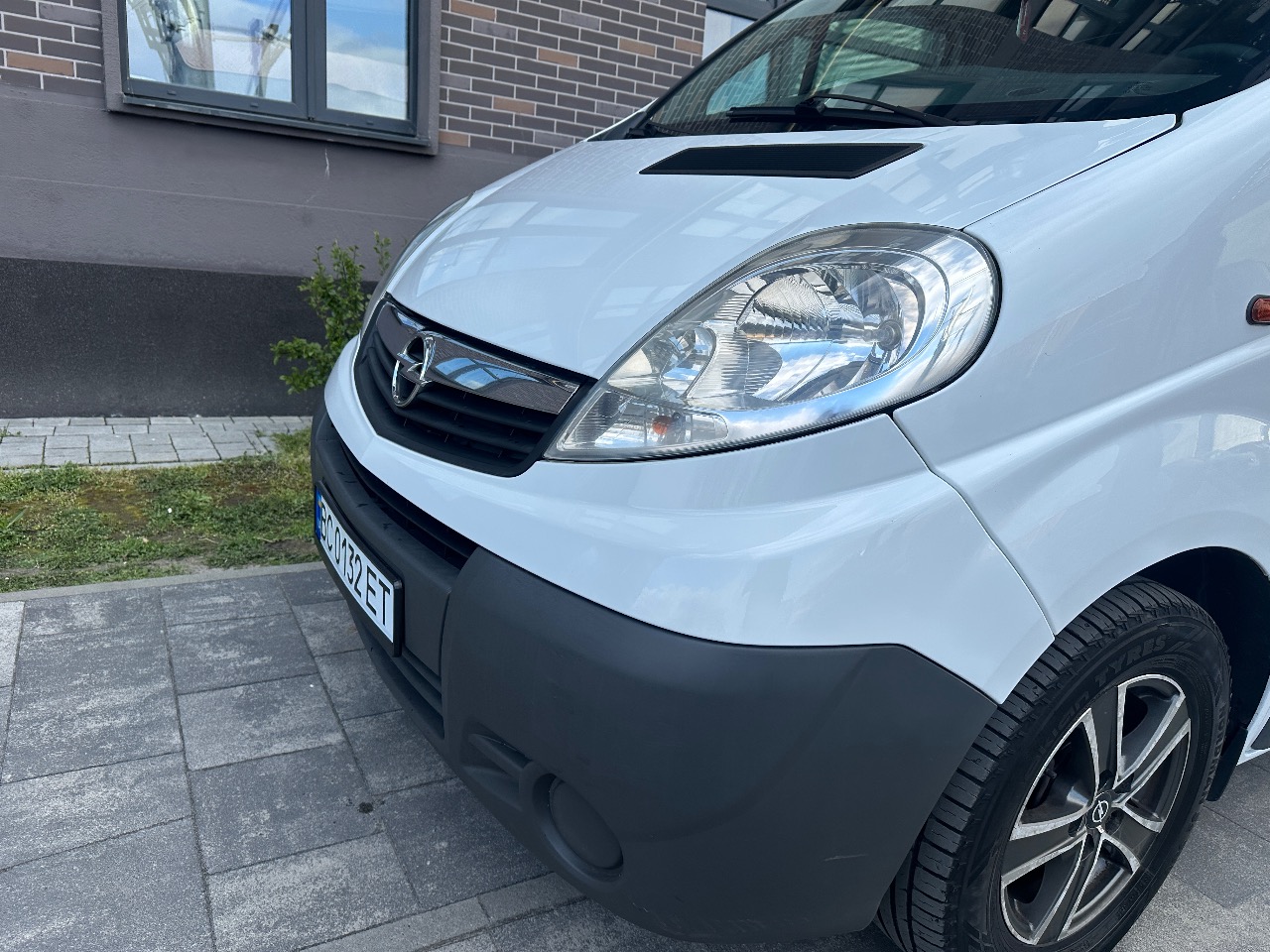 Opel Vivaro - фото 10