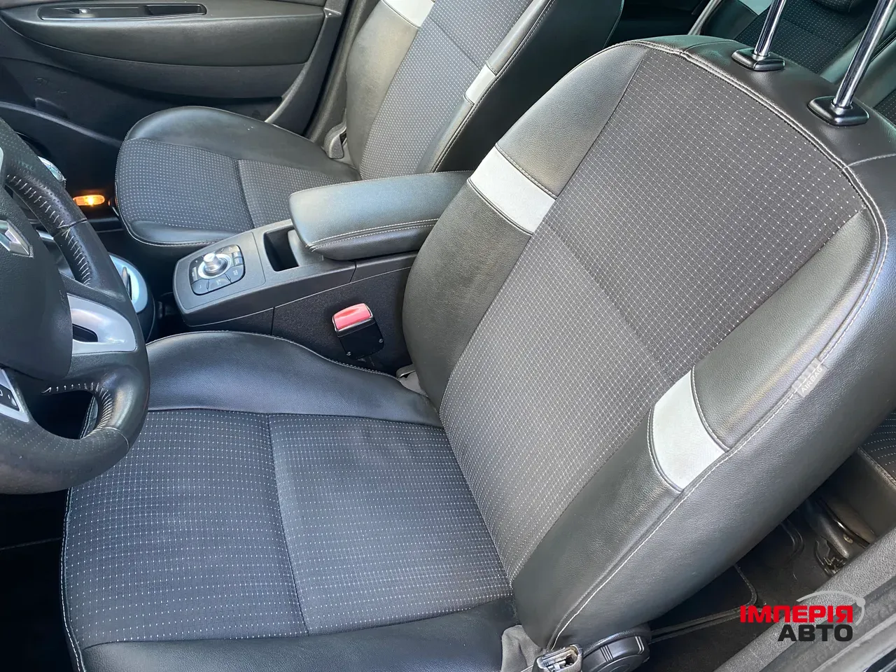 Renault Scenic - фото 23