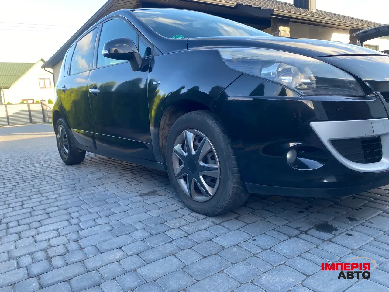 Renault Scenic - фото 16