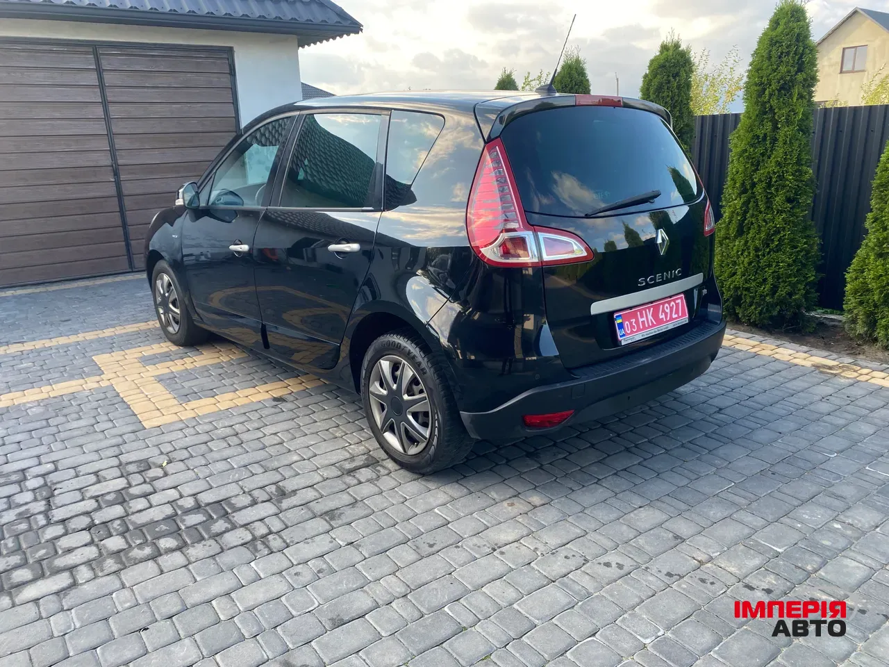 Renault Scenic - фото 10