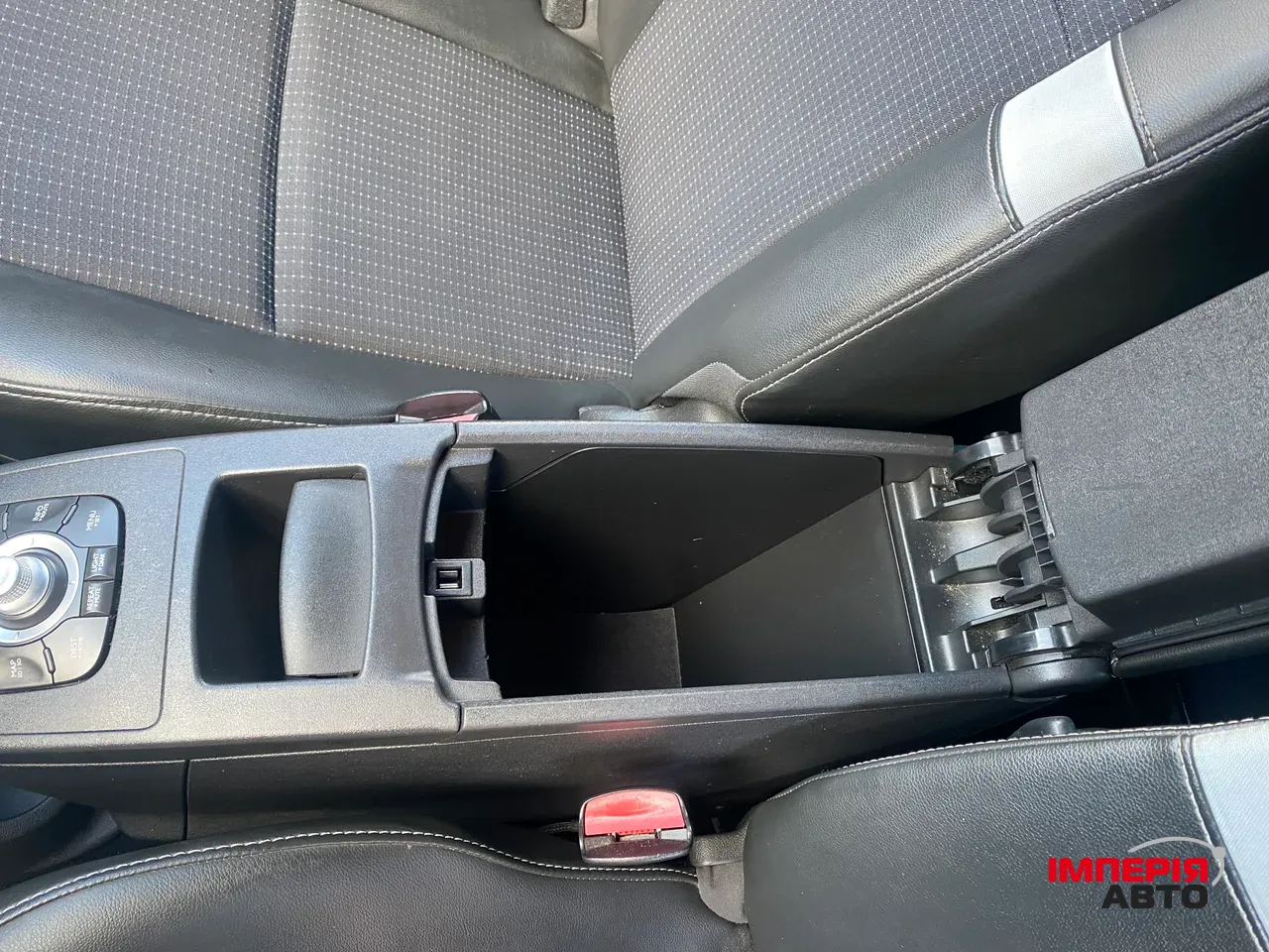 Renault Scenic - фото 28