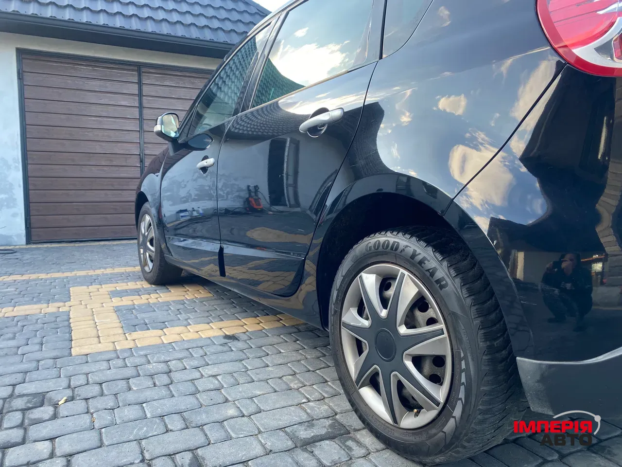 Renault Scenic - фото 15