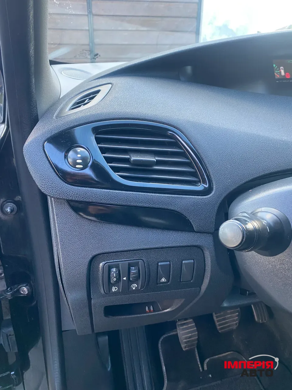 Renault Scenic - фото 20