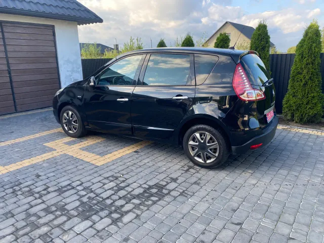 Renault Scenic - фото 5