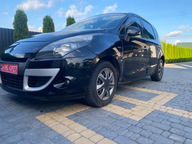 Renault Scenic - фото 2