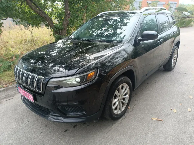 Jeep Cherokee - фото 4