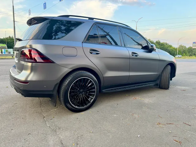 Mercedes-Benz GLE - фото 5