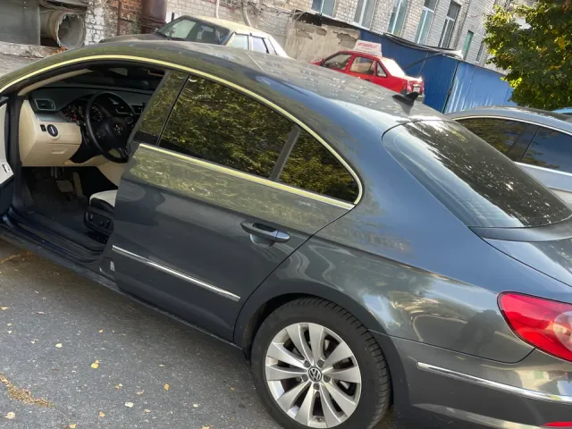 Volkswagen Passat CC - фото 3