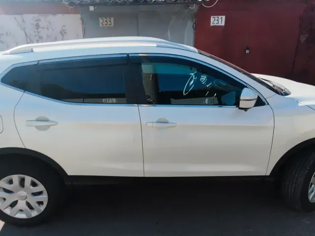 Nissan Qashqai - фото 4