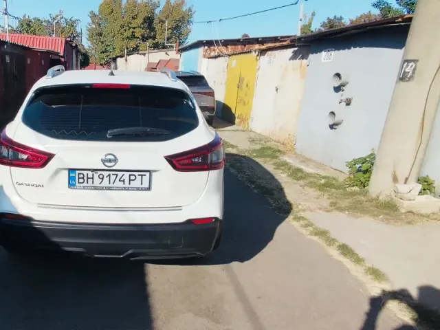 Nissan Qashqai - фото 5