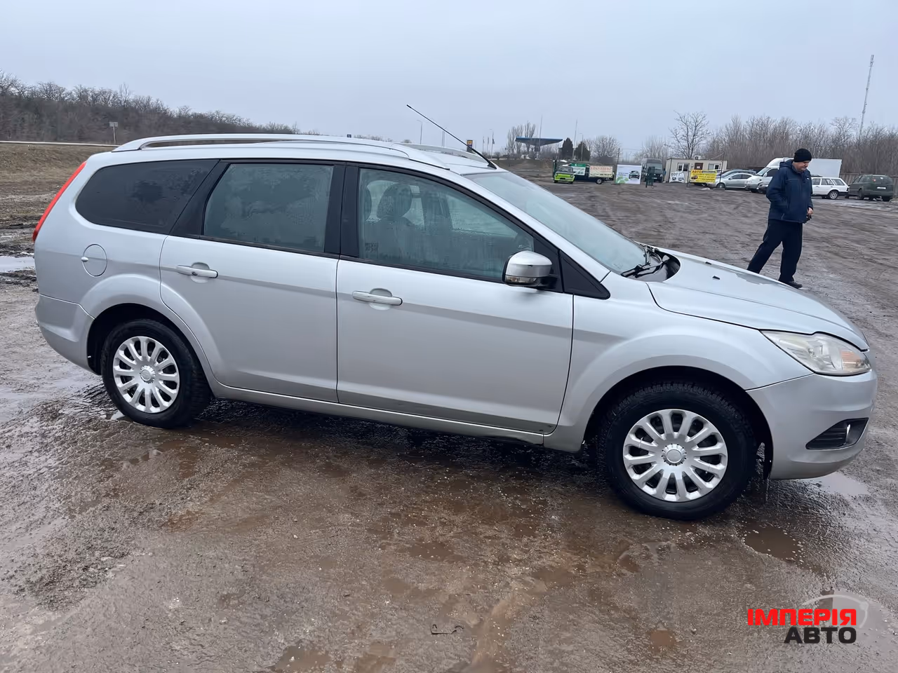 Ford Focus - фото 3