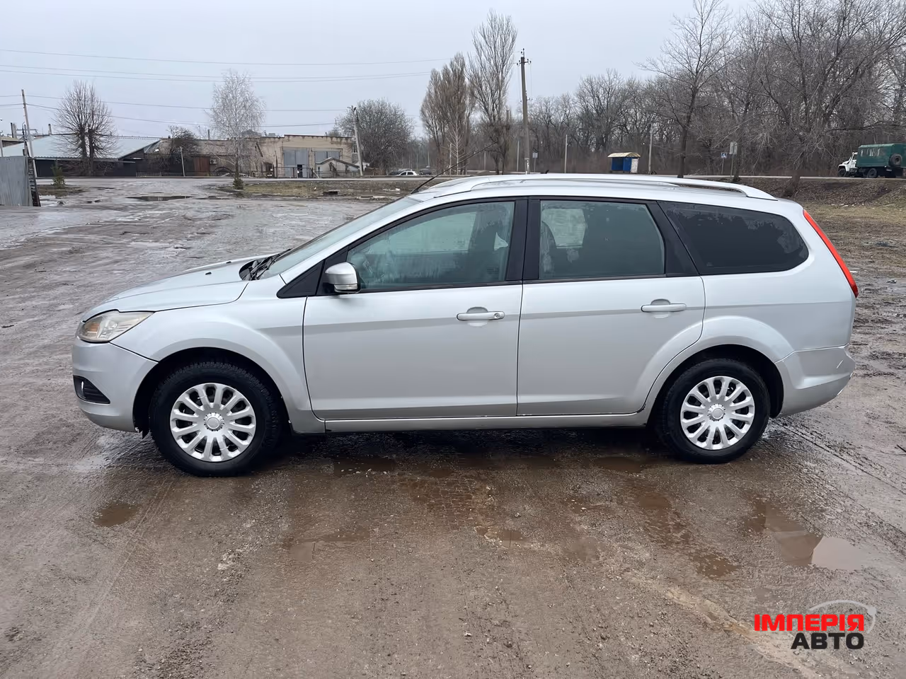 Ford Focus - фото 4