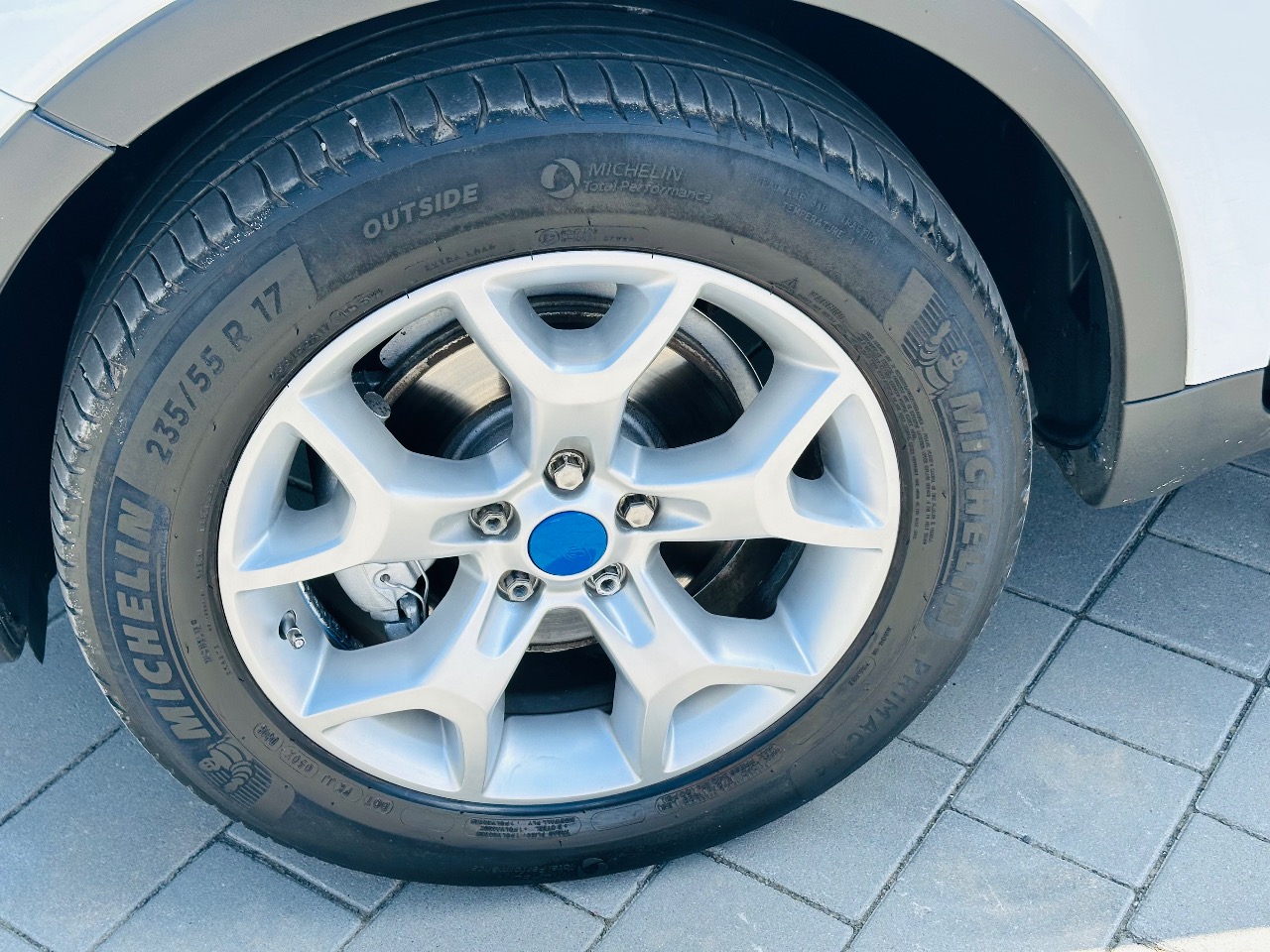 Ford Kuga - фото 13