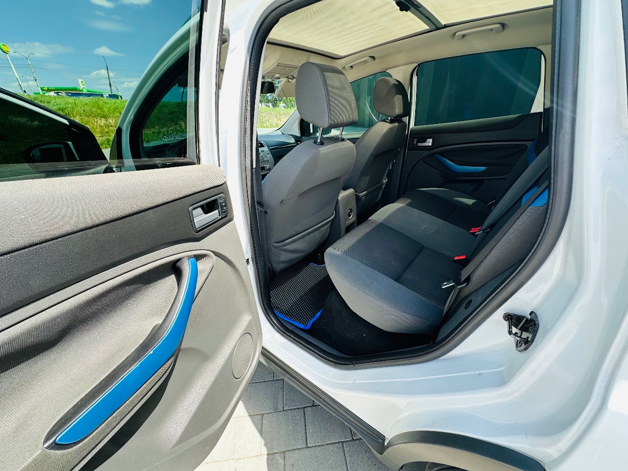 Ford Kuga - фото 5
