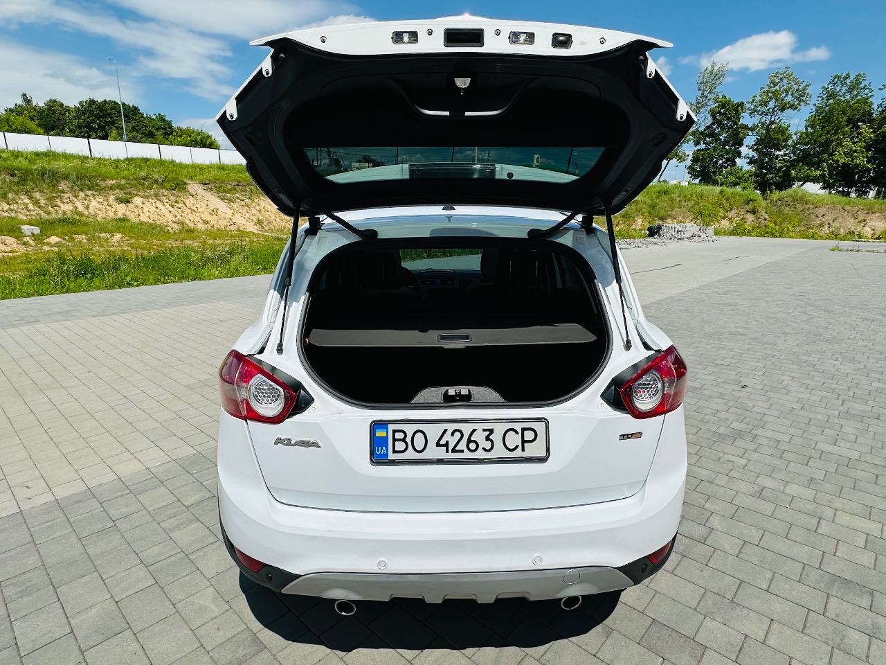 Ford Kuga - фото 12