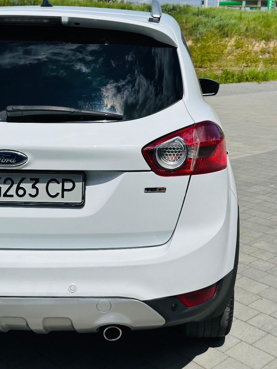 Ford Kuga - фото 18