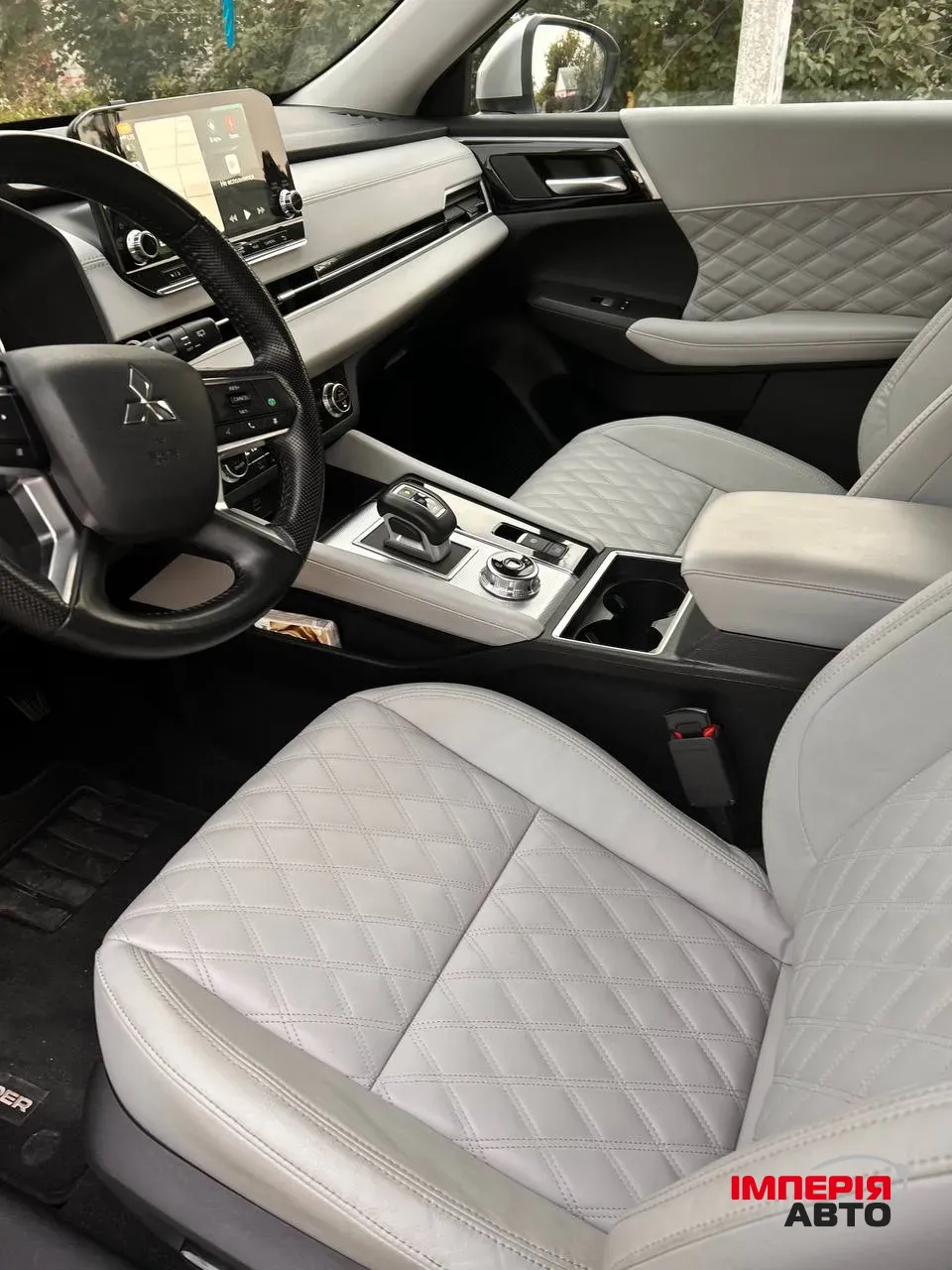 Mitsubishi Outlander - фото 19