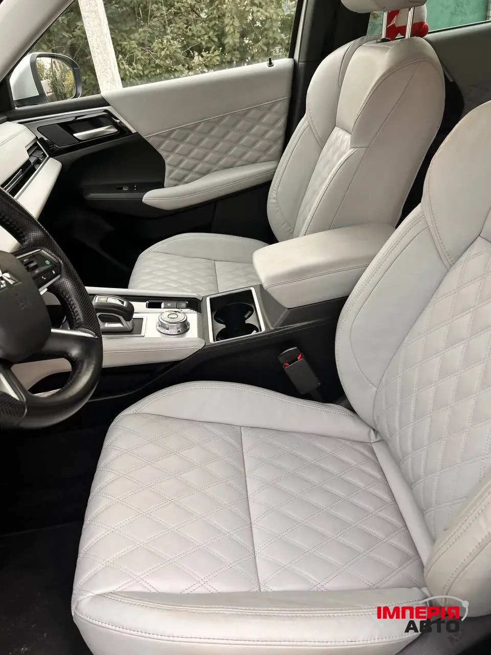 Mitsubishi Outlander - фото 15