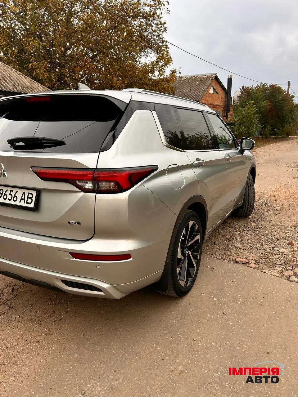 Mitsubishi Outlander - фото 6