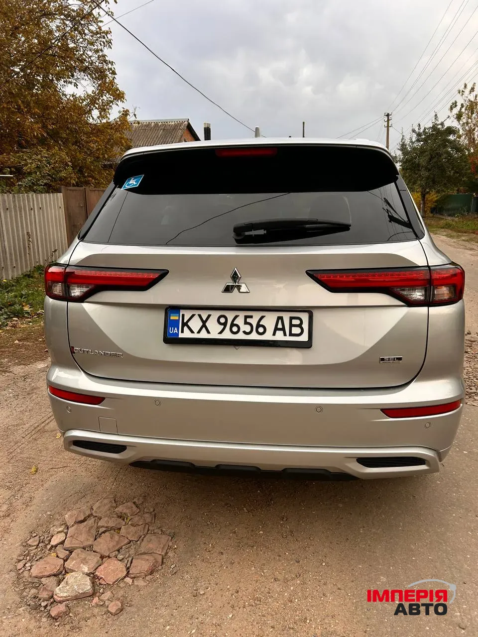 Mitsubishi Outlander - фото 3