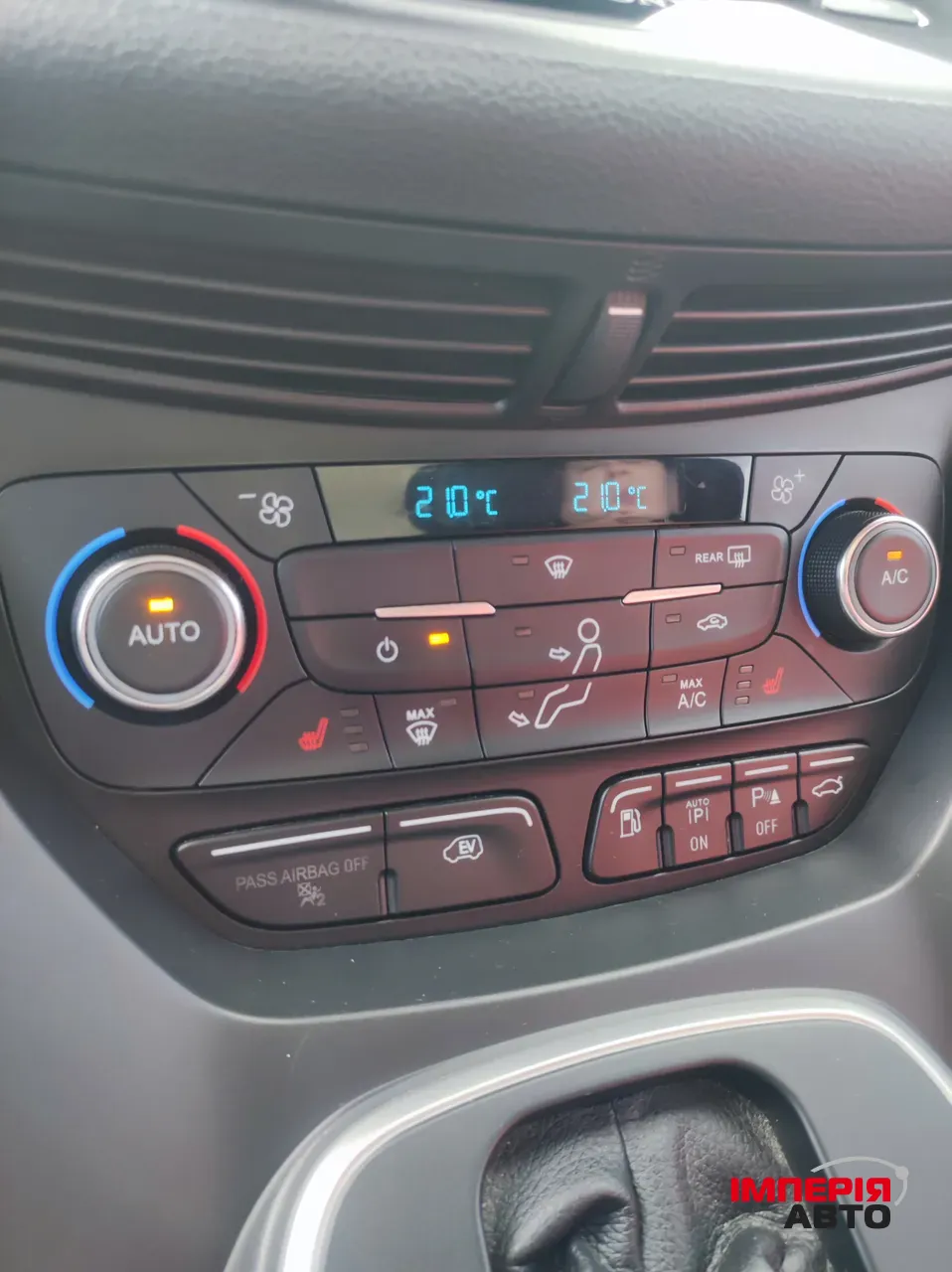 Ford C-MAX - фото 33