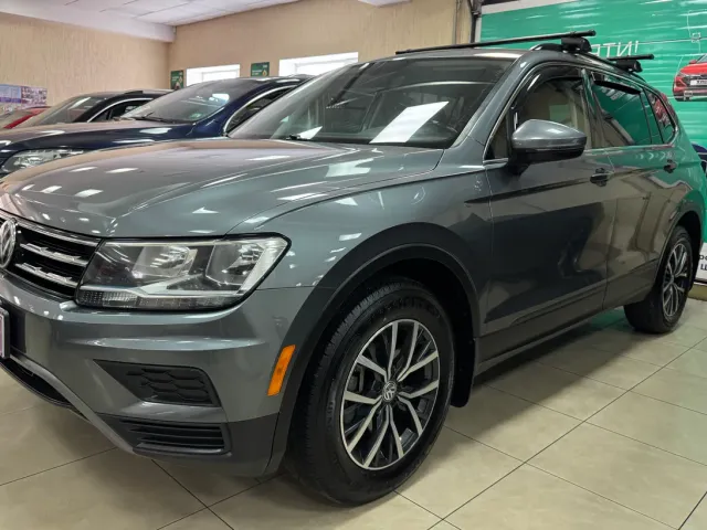 Volkswagen Tiguan - фото 4