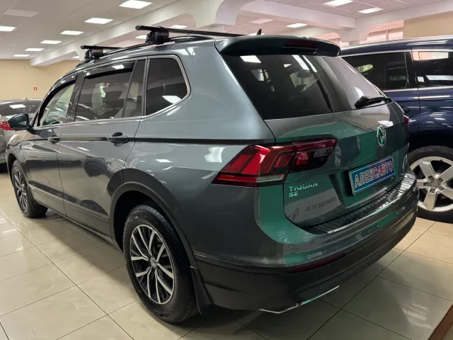 Volkswagen Tiguan - фото 3