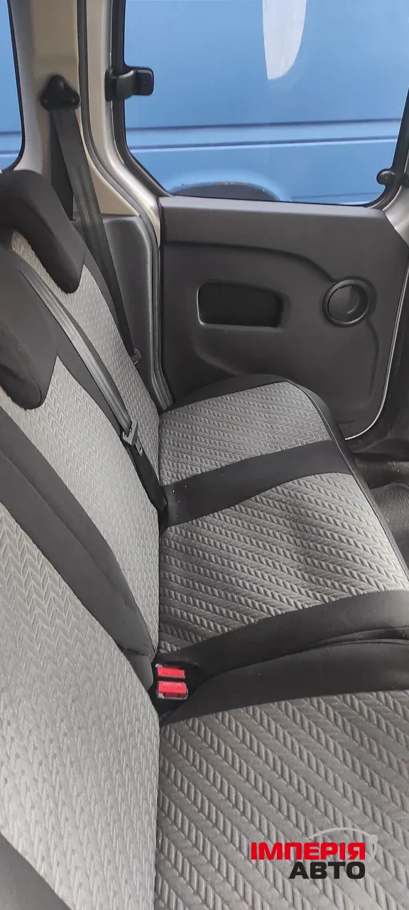 Renault Kangoo - фото 17