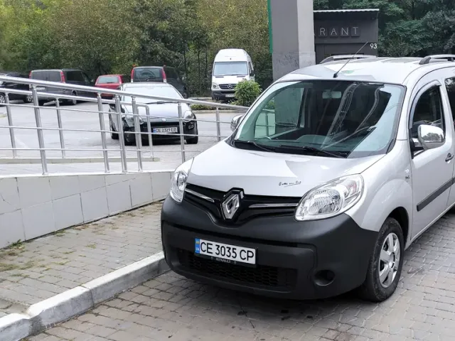 Renault Kangoo - фото 1