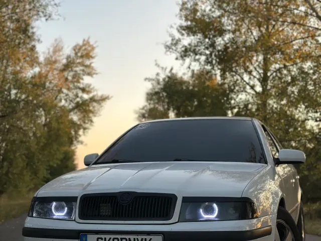 Skoda Octavia - фото 3