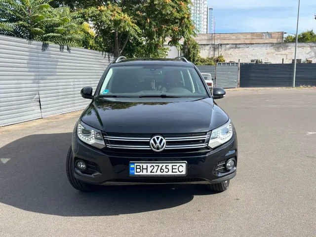 Volkswagen Tiguan - фото 5
