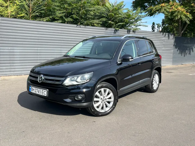 Volkswagen Tiguan - фото 1