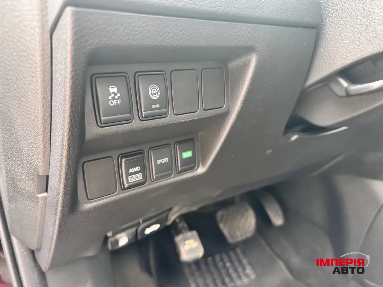 Nissan Rogue Sport - фото 16