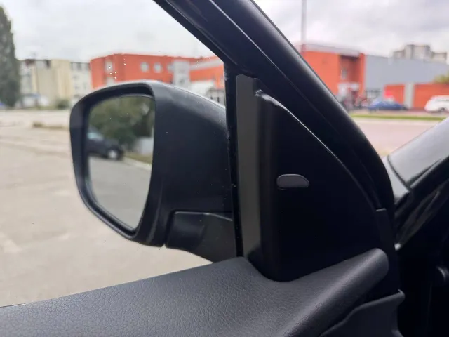 Nissan Rogue Sport - фото 2