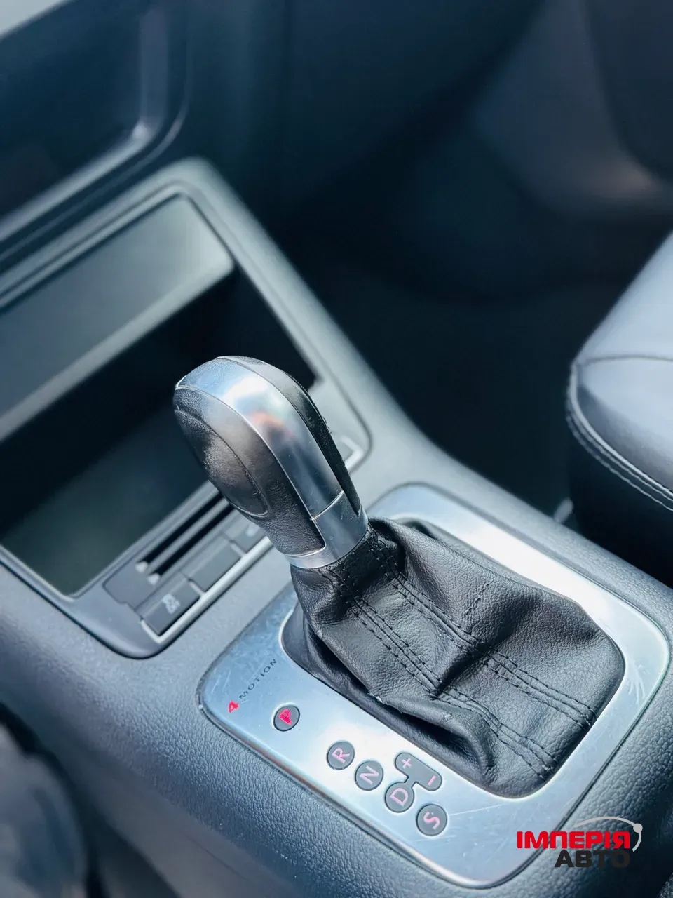 Volkswagen Tiguan - фото 19