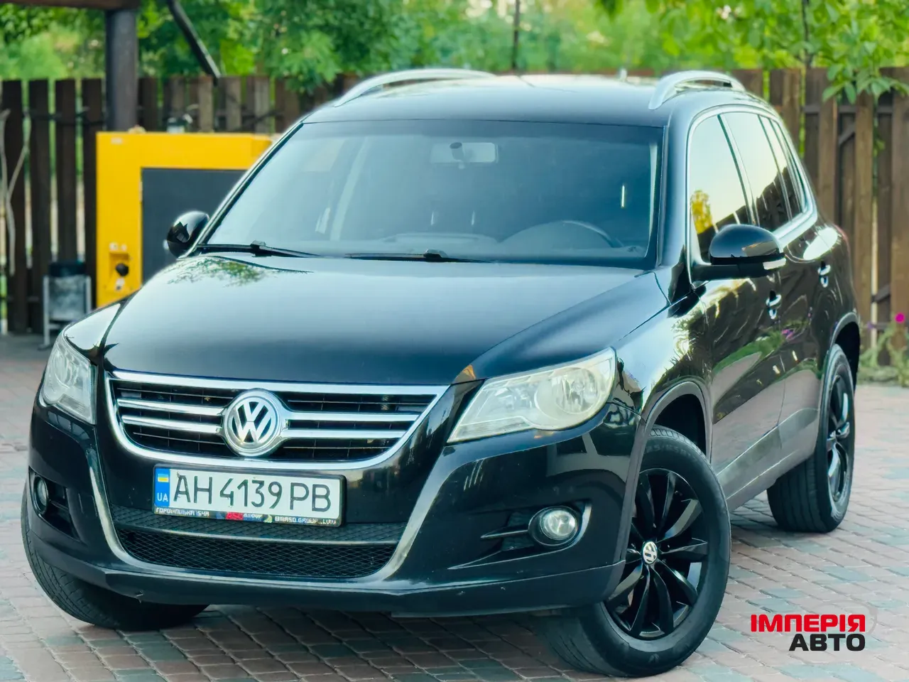 Volkswagen Tiguan - фото 1