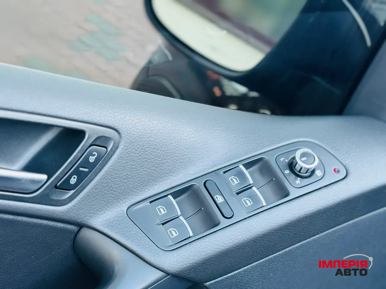 Volkswagen Tiguan - фото 16