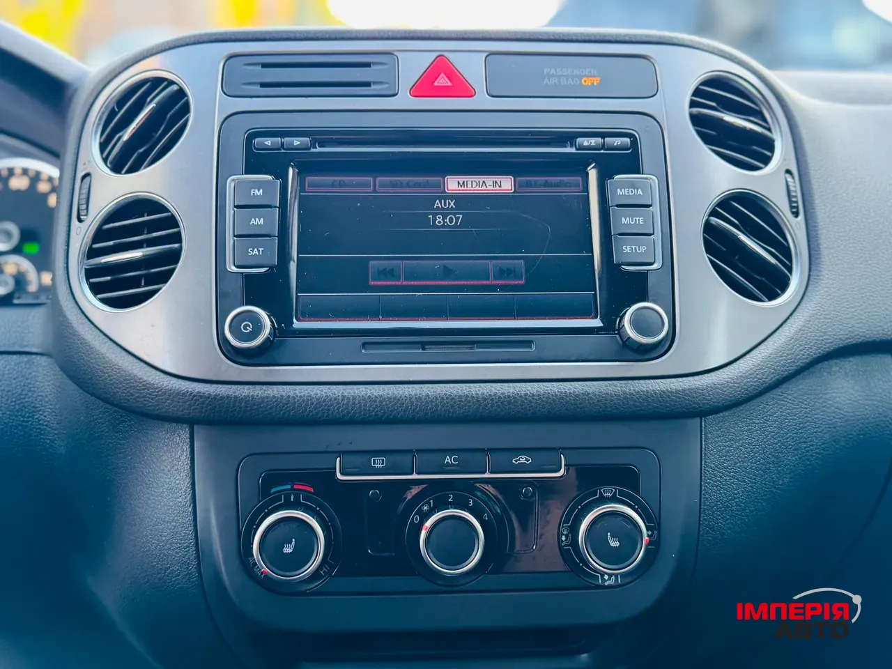 Volkswagen Tiguan - фото 18