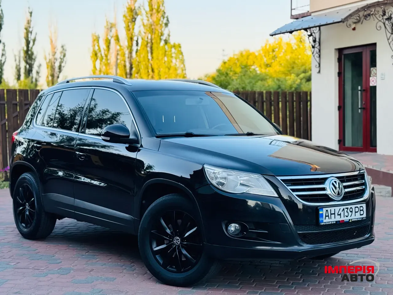 Volkswagen Tiguan - фото 4