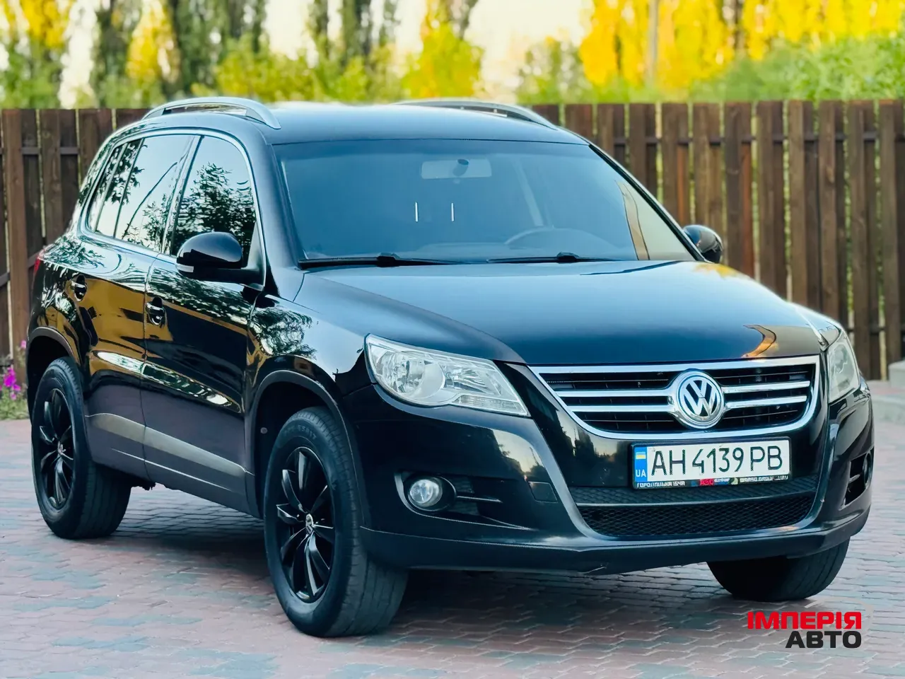 Volkswagen Tiguan - фото 8