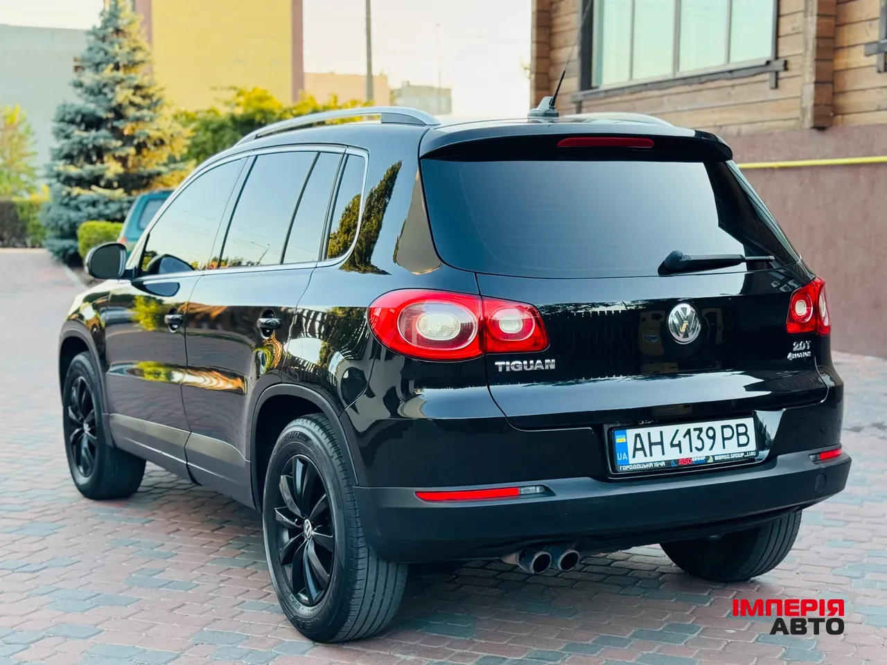 Volkswagen Tiguan - фото 7