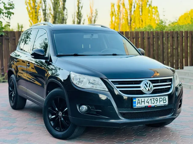 Volkswagen Tiguan - фото 3