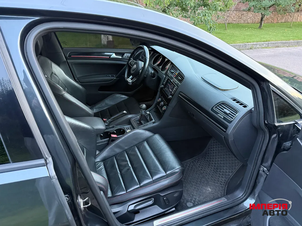 Volkswagen Golf GTI - фото 15