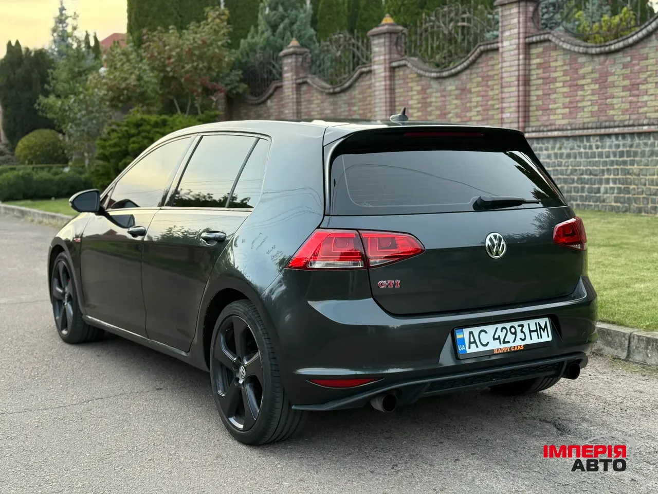 Volkswagen Golf GTI - фото 2