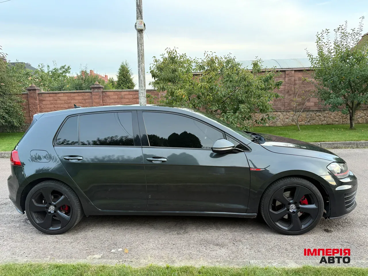 Volkswagen Golf GTI - фото 9