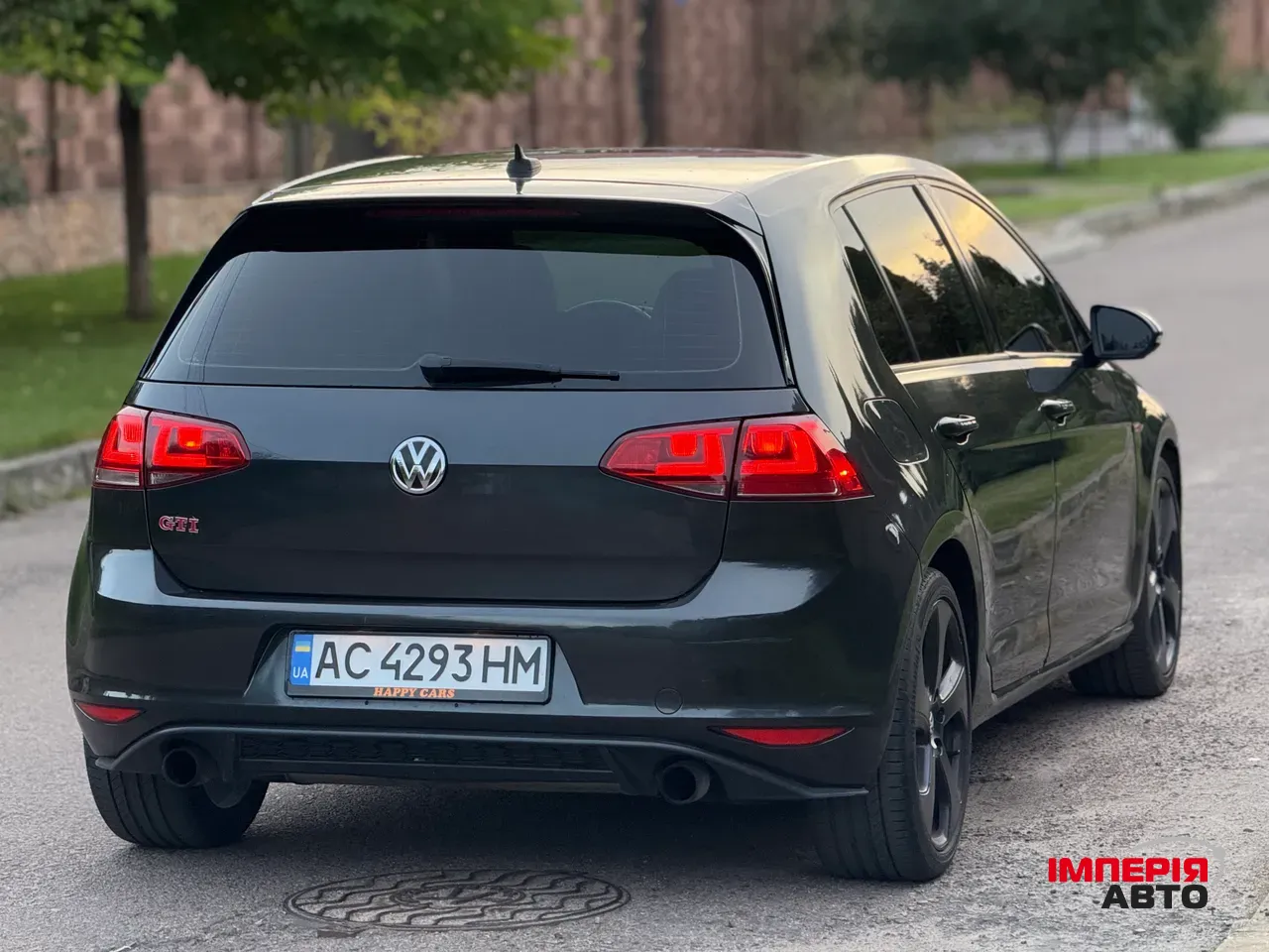 Volkswagen Golf GTI - фото 10