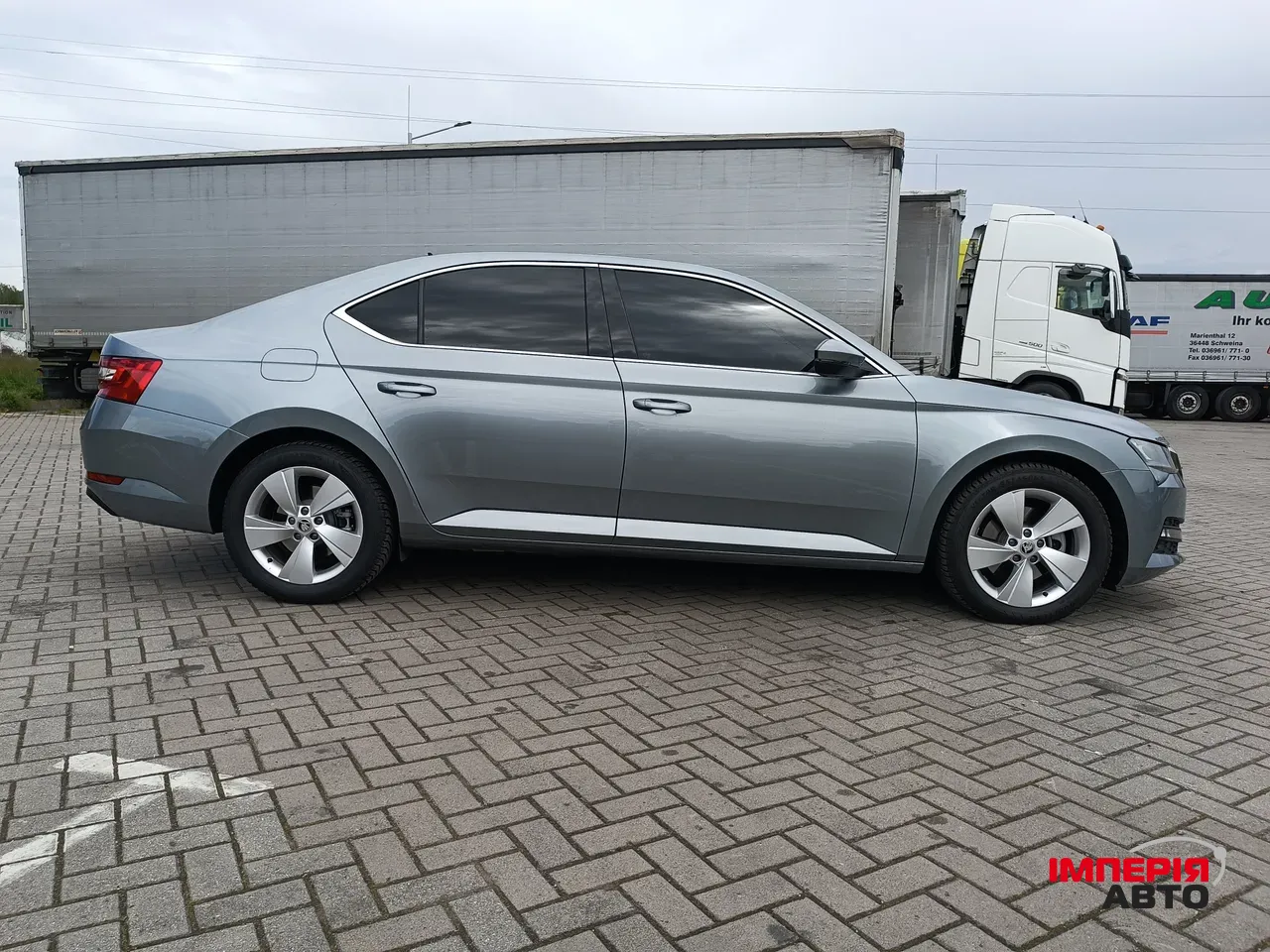 Skoda Superb - фото 8