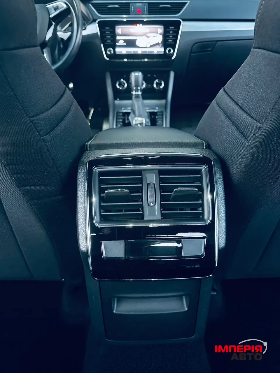 Skoda Superb - фото 41